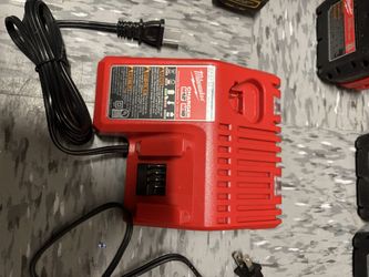 Milwaukee M12 & M18 Rapid Charger