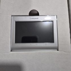 Honeywell WiFi Thermostat 