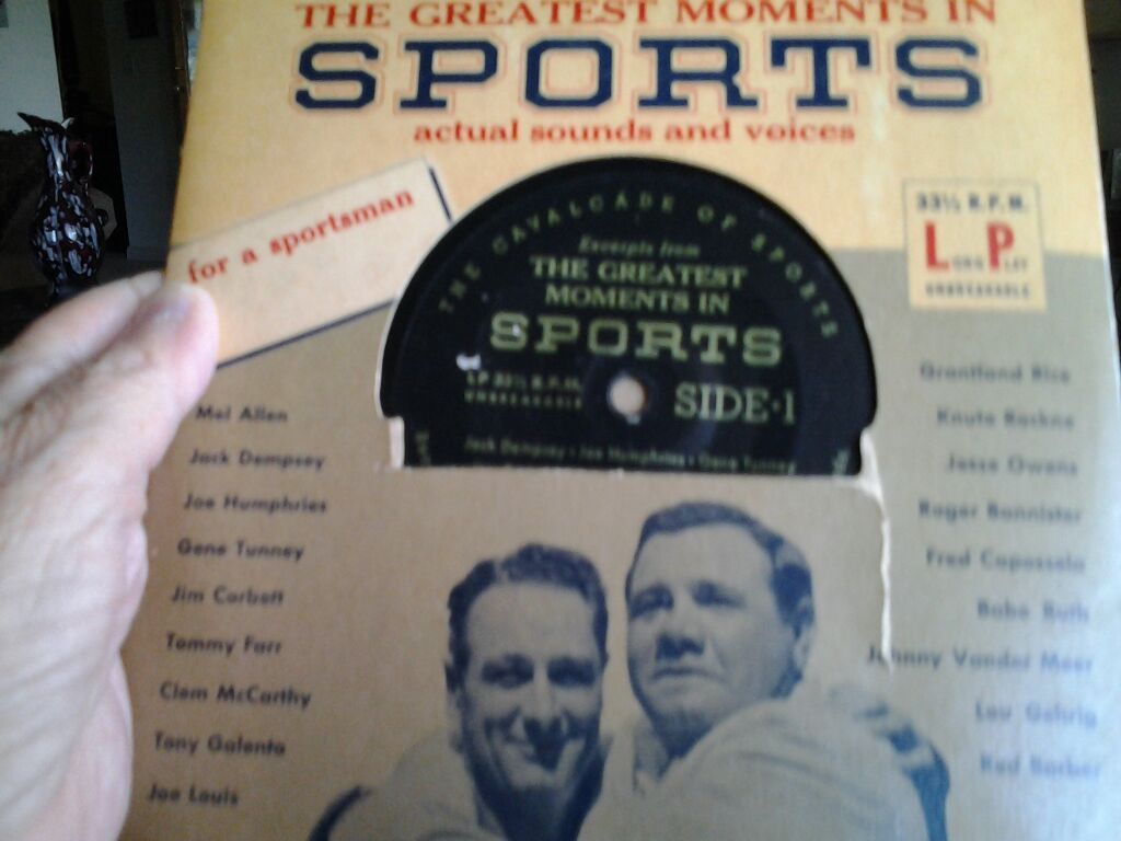 Awesome record with the real voices,never played, made sure it worked, Babe Ruth,Lou Gerig,