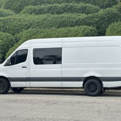 2021 Mercedes-Benz Sprinter 2500