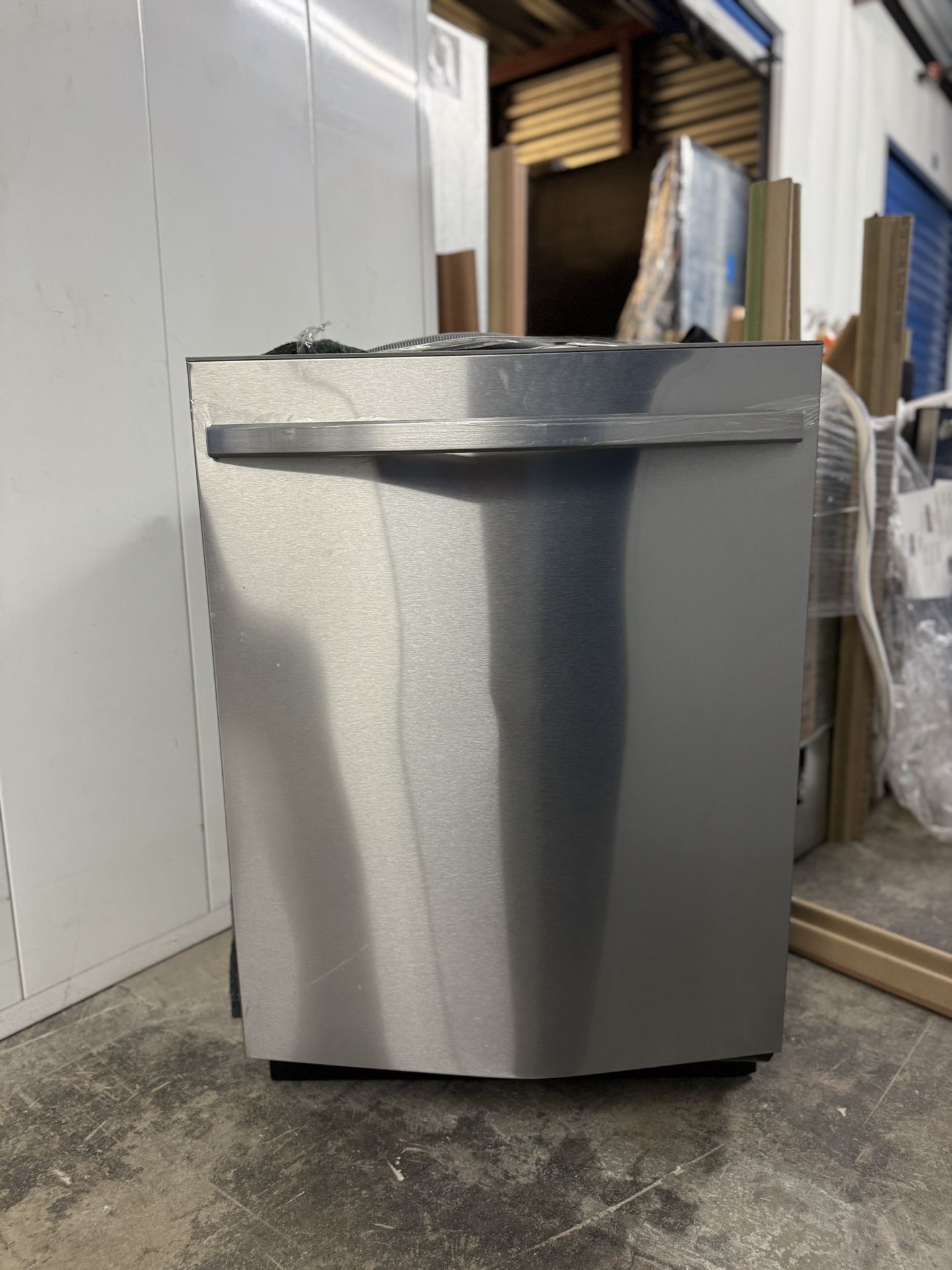 DELIVERY AVAILABLE 🚚 Samsung Top Control Dishwasher - 51 dBA, Fingerprint Resistant, AutoRelease