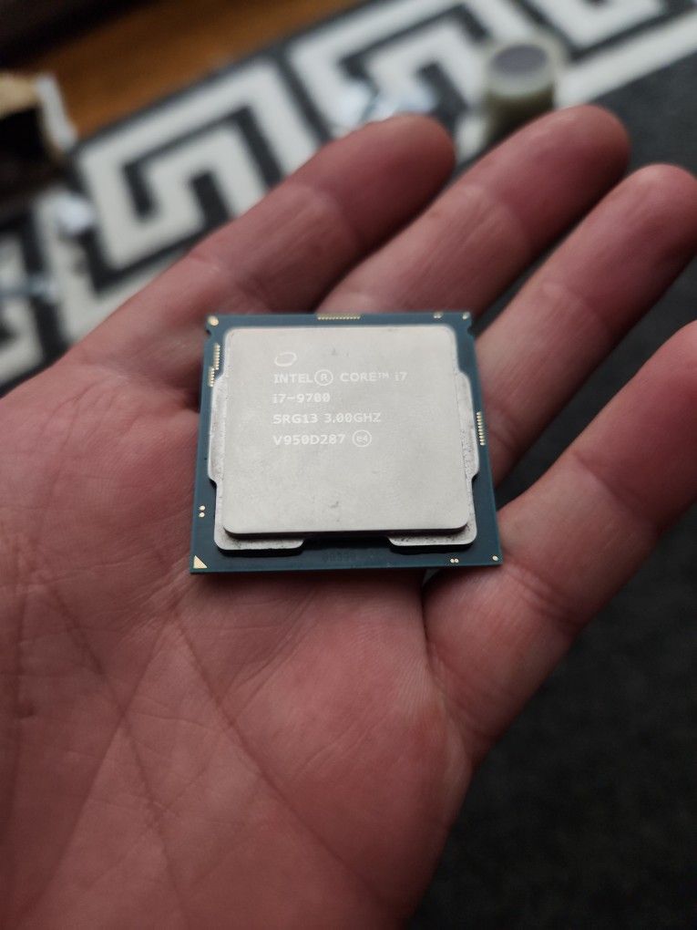 Intel I7 9700 60$ Processor 9th Gen