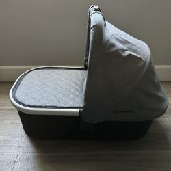 UPPABABY BASSINET!!
