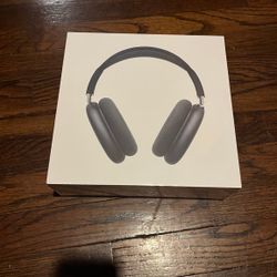 Black Airpods pro Max headphones