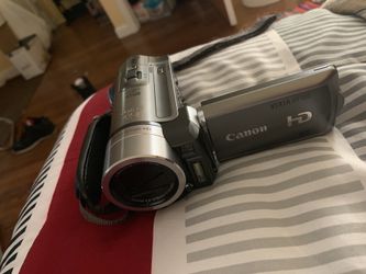 Canon video camera with remote control don’t have the charger