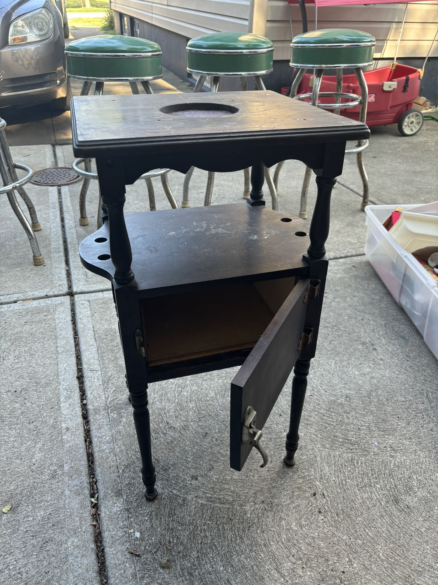 Antique H. T. Cushman Flame Mahogany Smoking Table Stand, circa 1890s