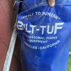 Heavy Bag Punching Bag Stand And 3 Sand Bags 