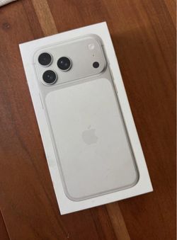 Apple iPhone 17 Pro Max Silver 2TB UNLOCKED