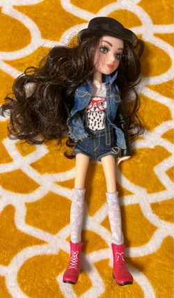 Project Mc2 McKeyla McAlister fashion doll