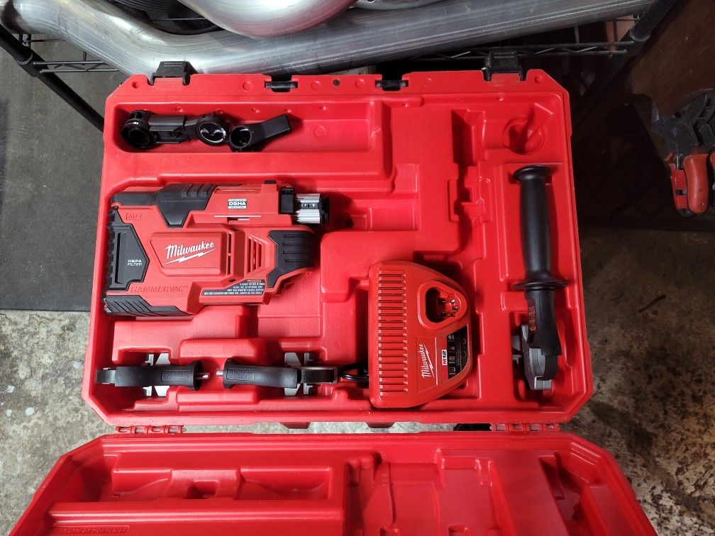 M12 HAMMERVAC Universal Dust Extractor