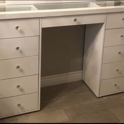 Vanity Desk (without mirror )