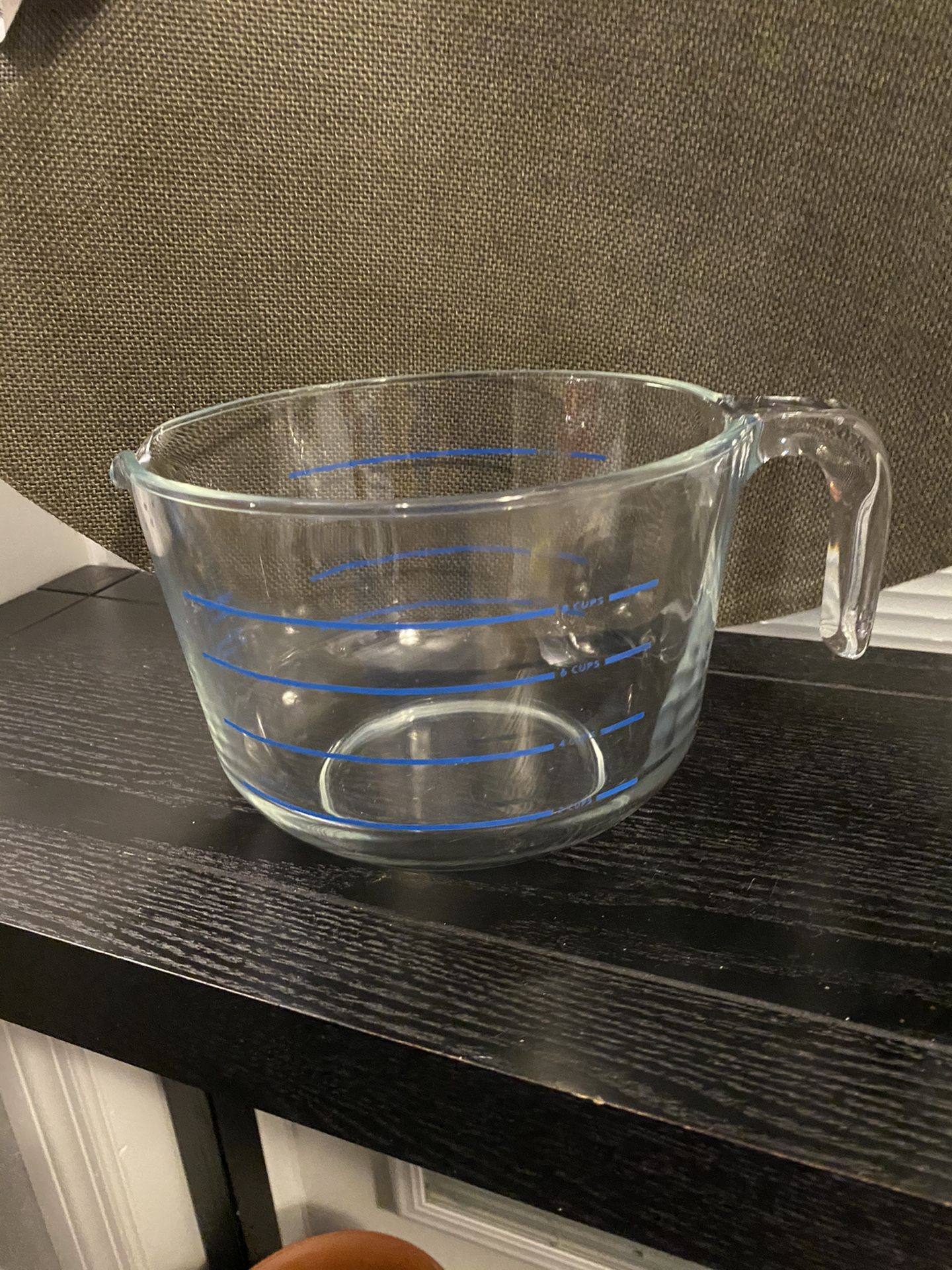 VINTAGE PYREX GLASS M-640 BLUE LETTERS 8 CUP MEASURING CUP MIXING BOWL CORNING $30