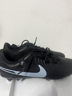 Legend 10 Academy Fg Soccer Cleats