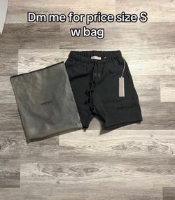Essentials Shorts
