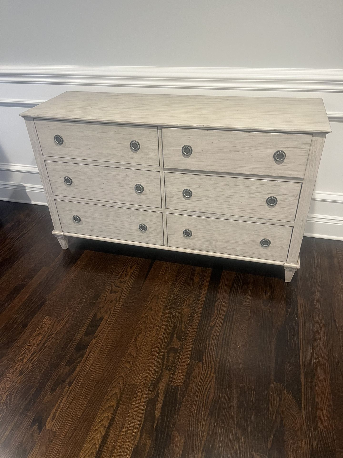 RH - Restoration Hardware- Dresser 6 Drawers
