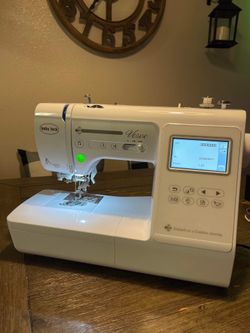 Maquina De Coser Y Bordar