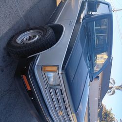 1984 Chevrolet S10 4x4 -5 Speed Manual 