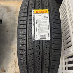 275/50R22 