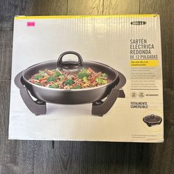 12 In Round Electric Skillet