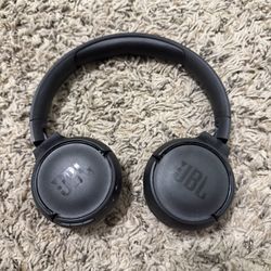 JBL Bluetooth Headphones 