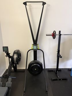 Concept2 SkiErg with Floor Stand, Like New, 4,946m