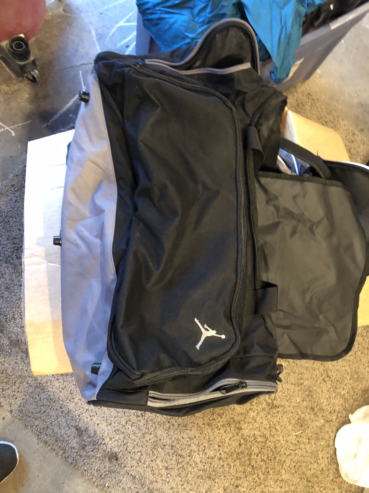 Basketball duffle bag