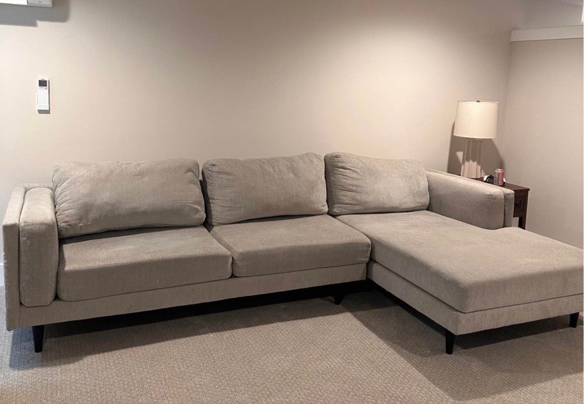 Sectional Couch 
