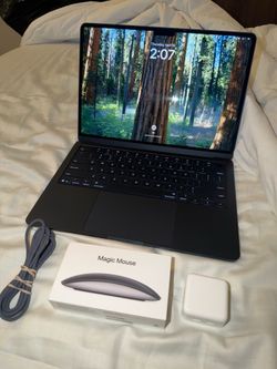 MacBook Air M4 16GB 256SSD PRICE IS FIRM