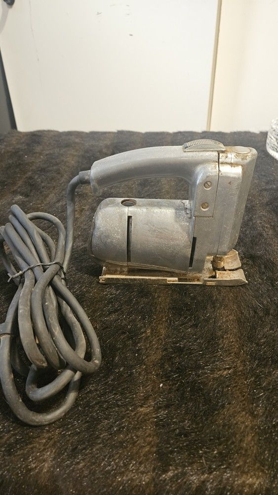 Vintage Craftsman Saber Saw
