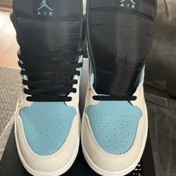 Air Jordan 1