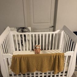 Children’s Convertible Crib 