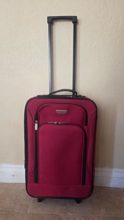 20 Inch Rolling Suitcase