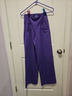 Size small,fun to wear new Hobo pants