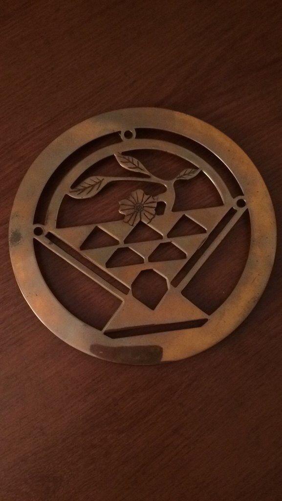 Trivet