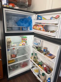 Fridge and stove for sell