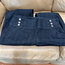 NEW Women’s Jean, Size 12