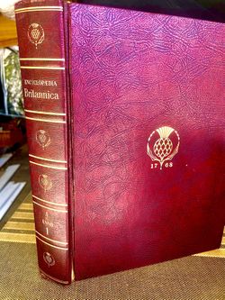 Attention Designers :Set If 1961 Encyclopedia Britannica For Staging