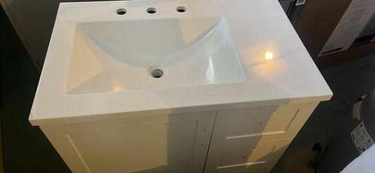 30 x 19 bedroom vanity