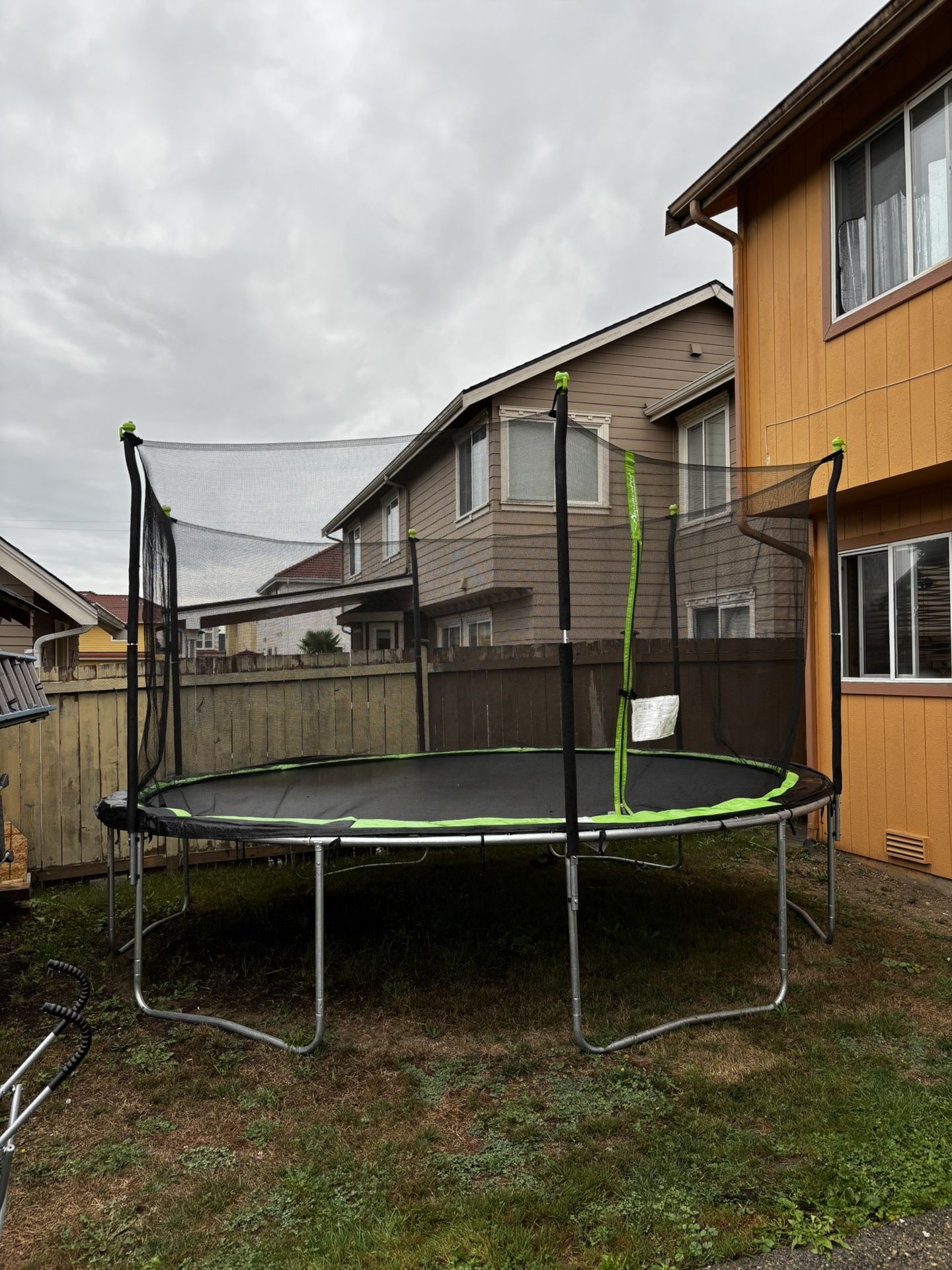 Trampoline
