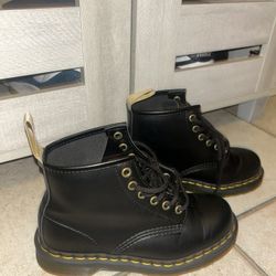 Dr Martens Boots Size 6