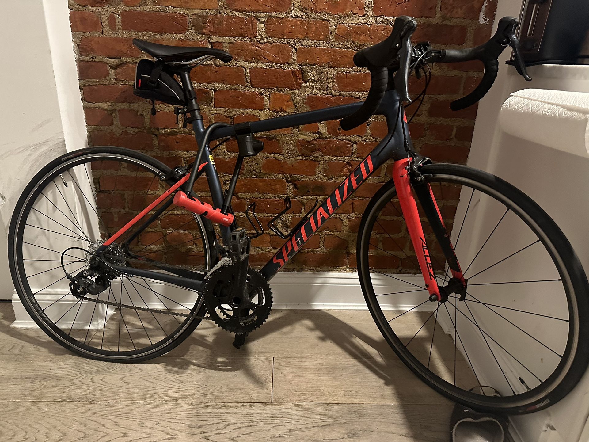 2019 specialized allez sport hot sale