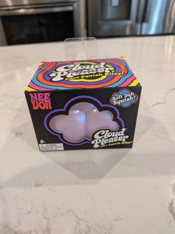 Brand New In Box Needoh Cloud Pleaser