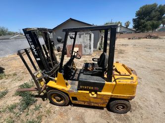 Hyster H50XL.   Sold for parts or repairs.
