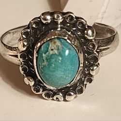 Sterling Silver Turquoise Southwestern Ring Size 6