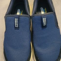 Skechers Mem Foam Mens 10.5 US