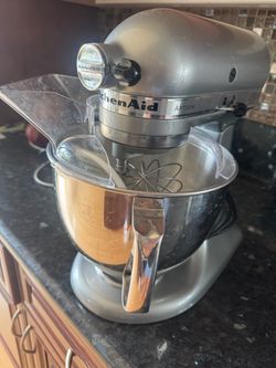 KitchenAid mixer. Lightly used with accessories
