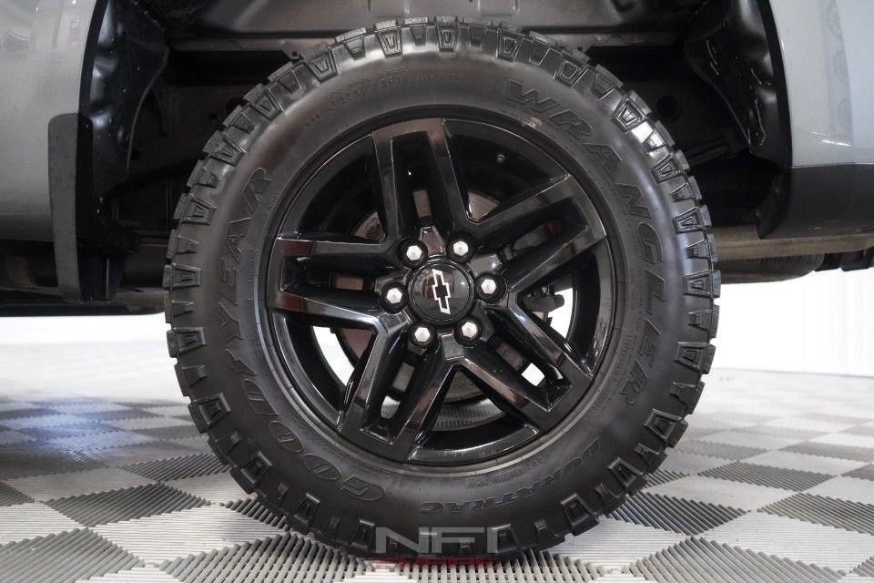 Chevrolet Suburban Wheels Chevy Tahoe Rims Silverado Snowflakes Trail Boss High Country Ltz Rst Z71 Yukon Sierra Denali Cadillac Escalade