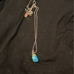 Turquoise Pendant And Chain 