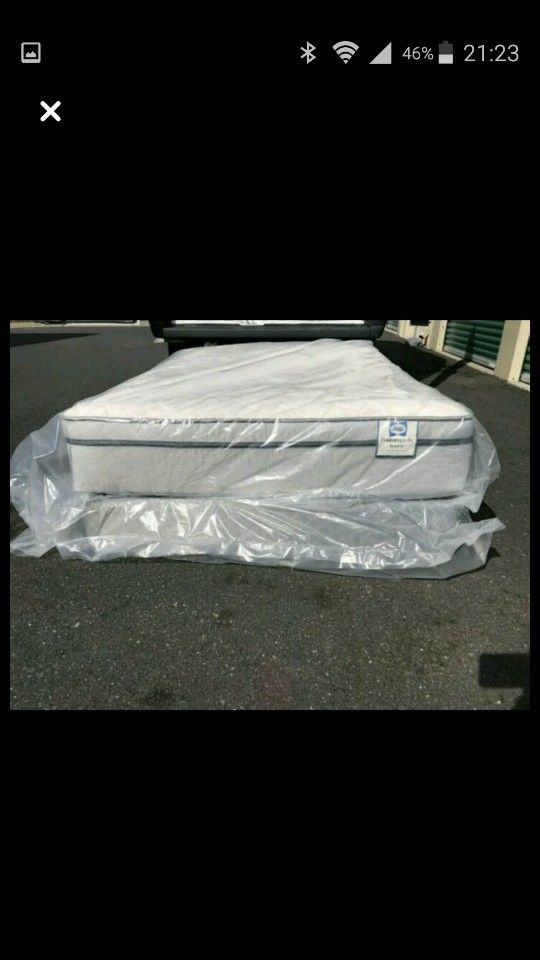 Queen bed pillow top can deliver new