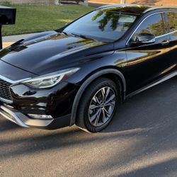 2018 Infiniti Qx30